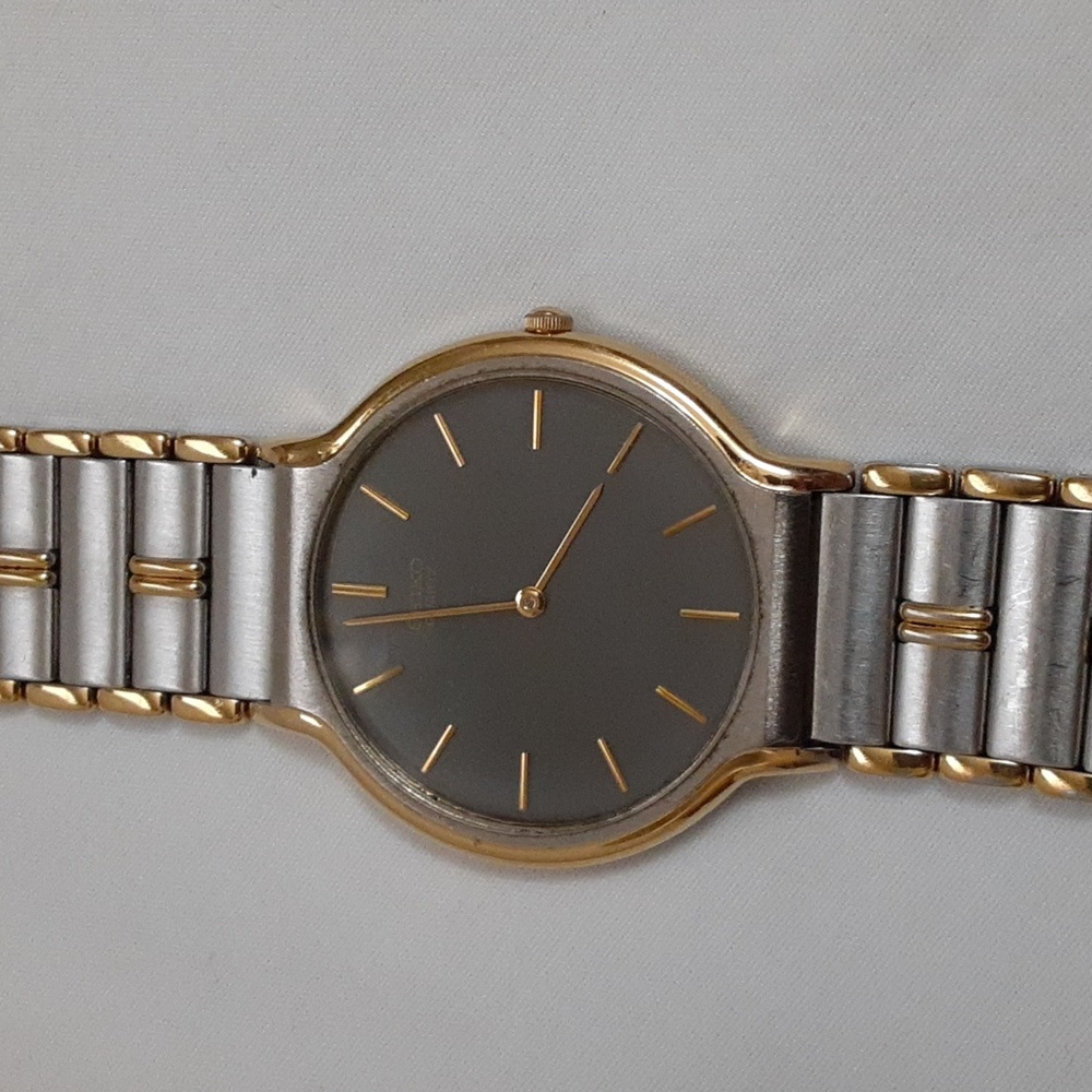 Men's Vintage SEIKO quartz Wristwatch